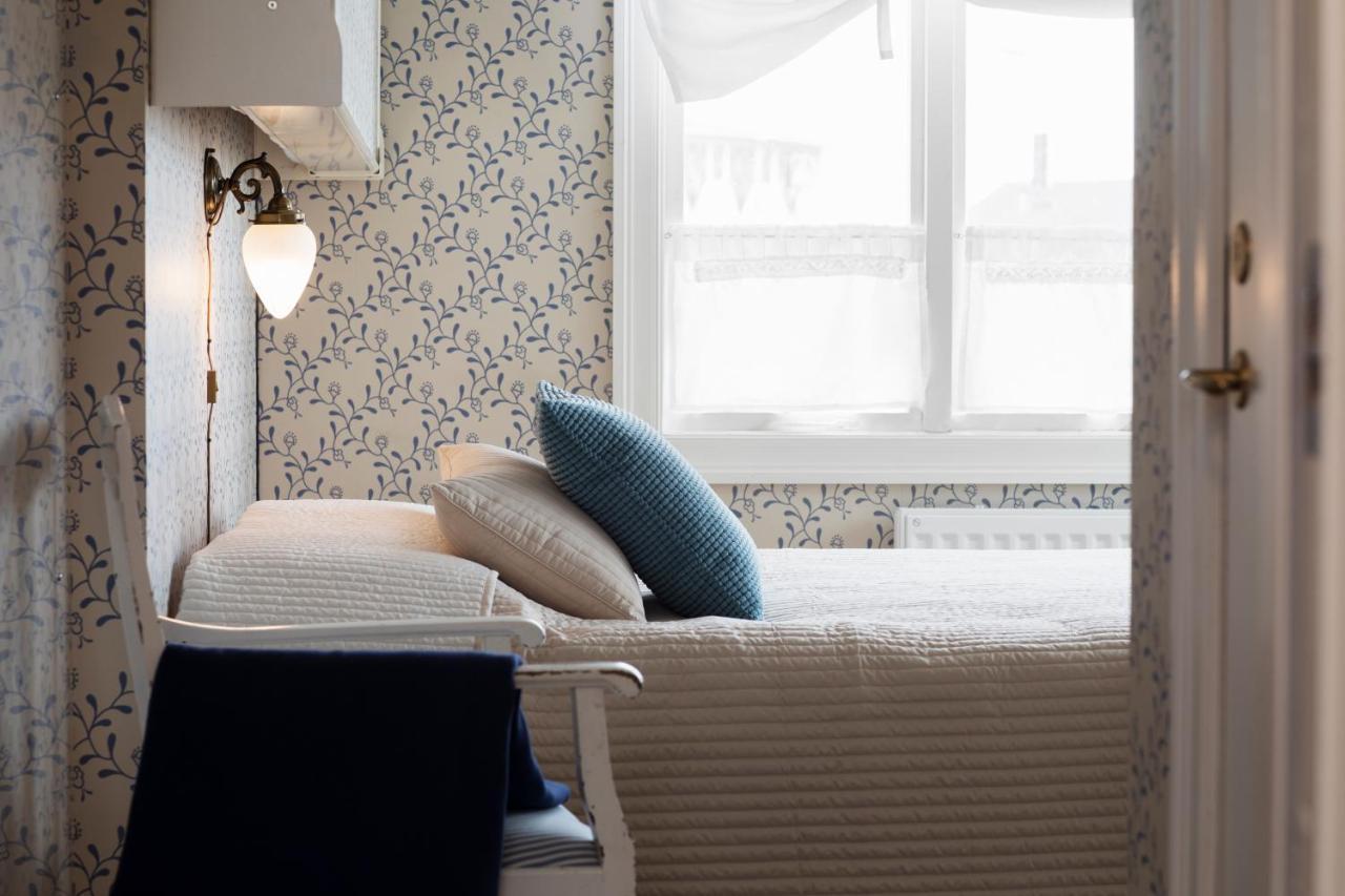 Strandvillan Hotell Och Bed & Breakfast Lysekil Bagian luar foto